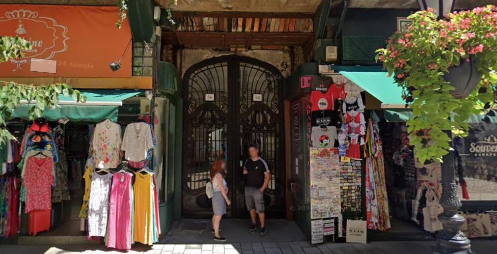 Skyline Serenity Retreat @Vaci Most Famous Street Budapest Exterior foto